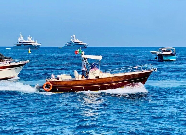 From Marina Grande: Capri Island Boat Tour