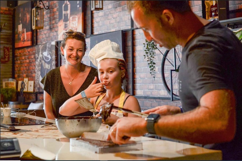 Picture 1 for Activity Chocolate Master Class
