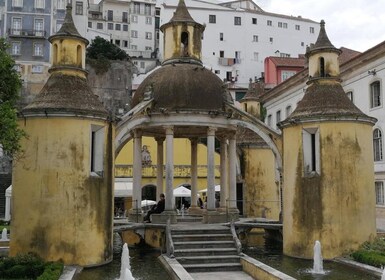 街道和科英布拉大學和基督托馬爾修道院