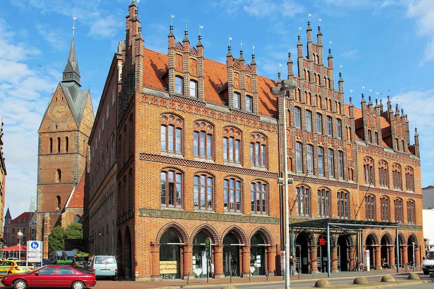 Picture 2 for Activity From Hamburg: Private Guided Day Trip to Hanover