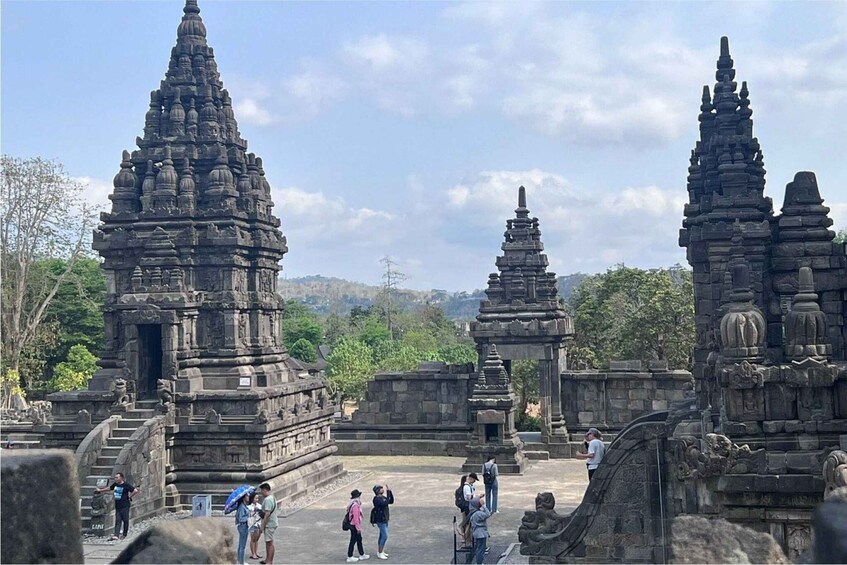 Picture 1 for Activity Yogyakarta: Joined or Private Tour to Borobudur & Prambanan