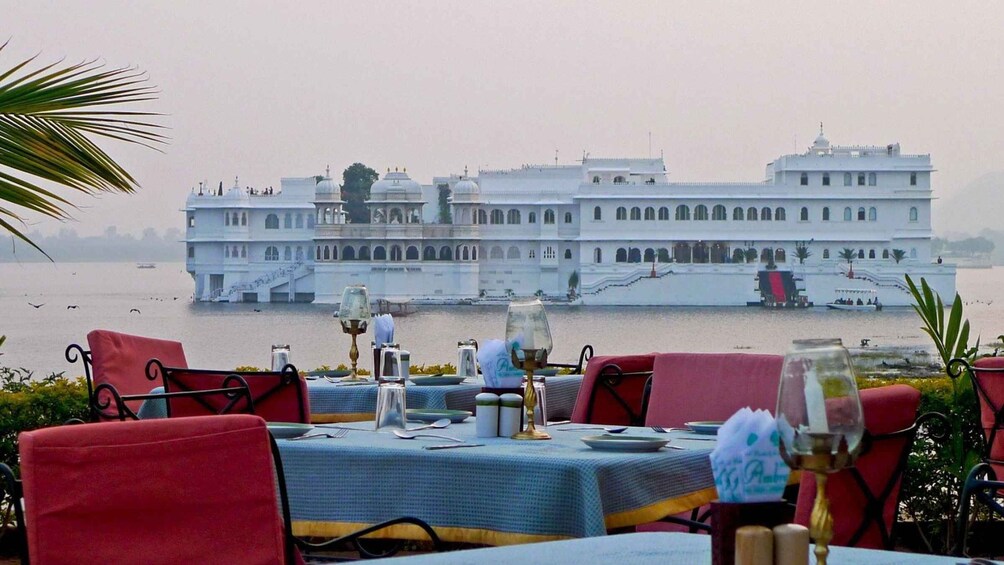 Picture 5 for Activity From Jaipur: 2 Days Overnight Tour Of Udaipur Sightseeing