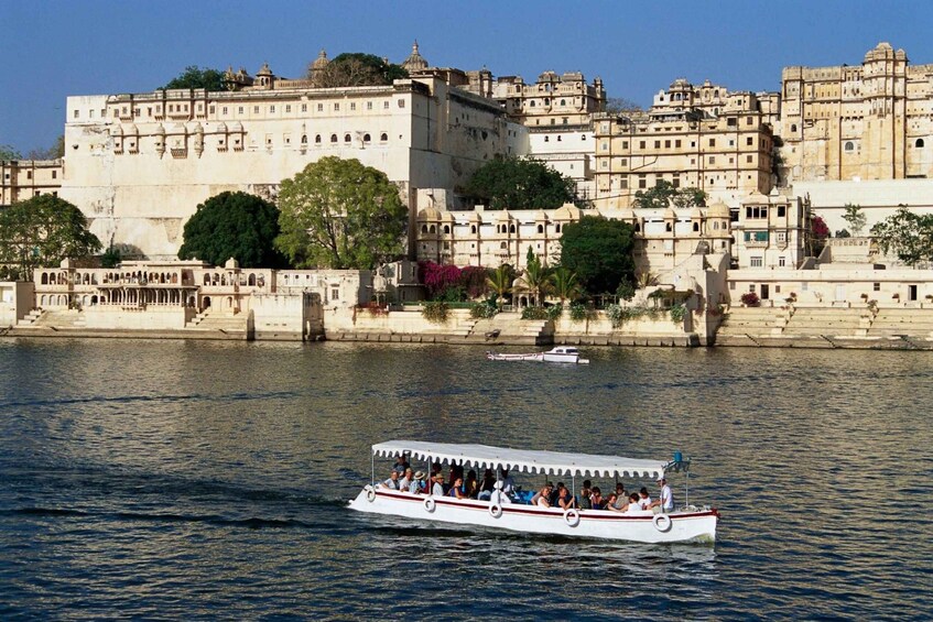 Picture 13 for Activity From Jaipur: 2 Days Overnight Tour Of Udaipur Sightseeing