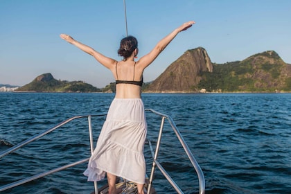 Rio de Janeiro : Inoubliable excursion en bateau au coucher du soleil