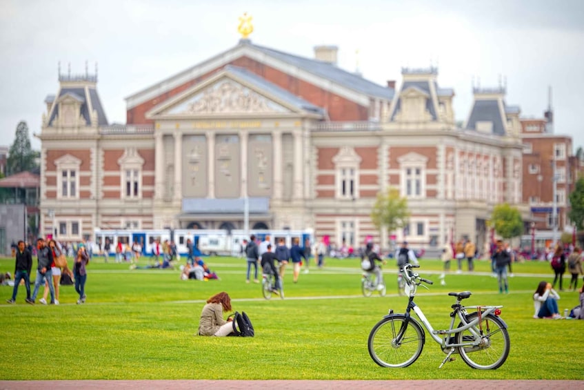 Picture 11 for Activity Bike Tour of Amsterdam Old Town, Top Attractions and Nature