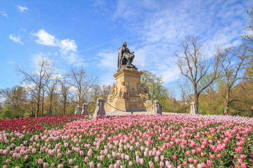 Picture 13 for Activity Bike Tour of Amsterdam Old Town, Top Attractions and Nature