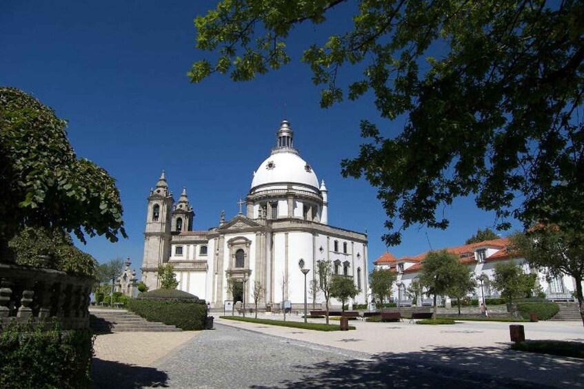 Picture 21 for Activity Porto: Private UNESCO heritage site Tour - Braga & Guimarães