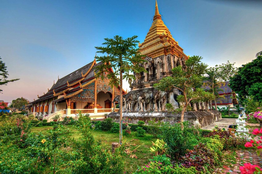 Picture 7 for Activity Chiang Mai: Ancient Temples Guided Spanish Tour