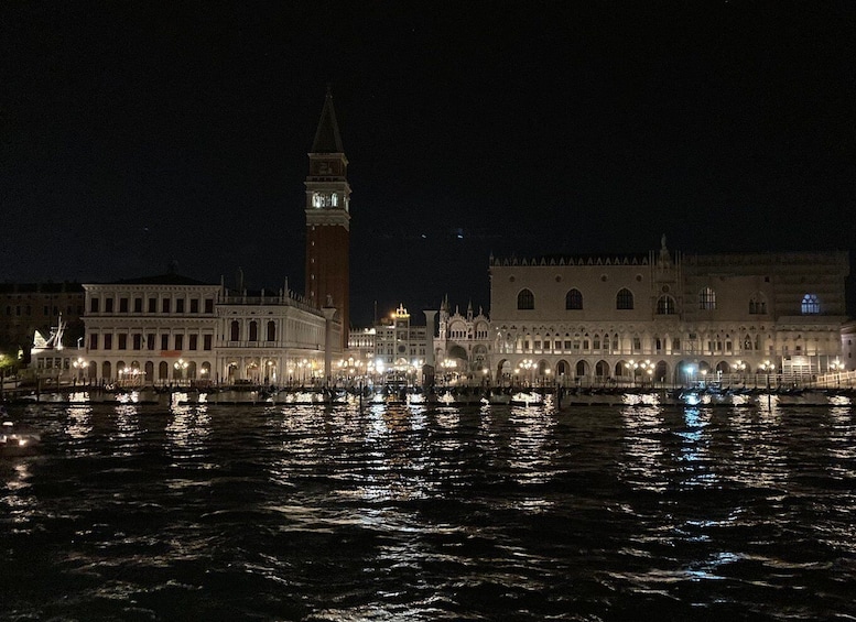 Picture 7 for Activity Punta Sabbioni - Venice at Sunset: Boat Tour with Aperitif