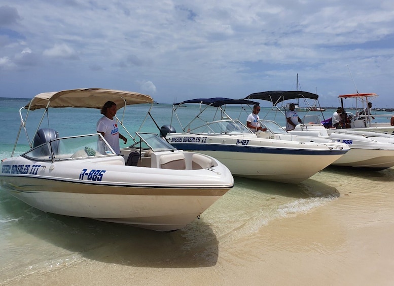 Aruba: Private Caribbean Boat Trip with Snorkeling & Drinks