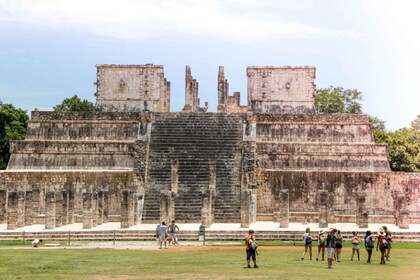 Exclusive Chichen Itza & Saamal Cenote Adventure with Lunch