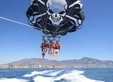 Fuengirola: Deluxe Parasailing Flight från Fuengirolas hamn