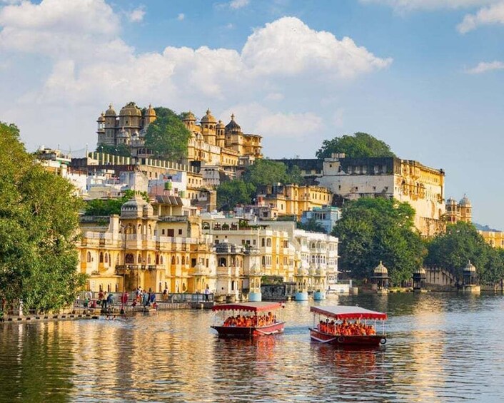 Picture 4 for Activity Udaipur: Private Guided Udaipur Sightseeing Tour