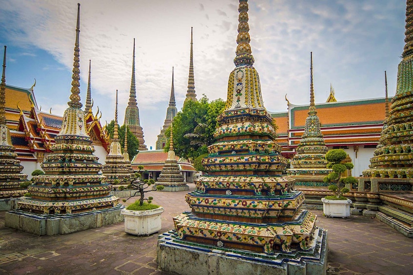 Picture 8 for Activity Grand Palace, Wat Pho, and Wat Arun: Guided Tour in Spanish