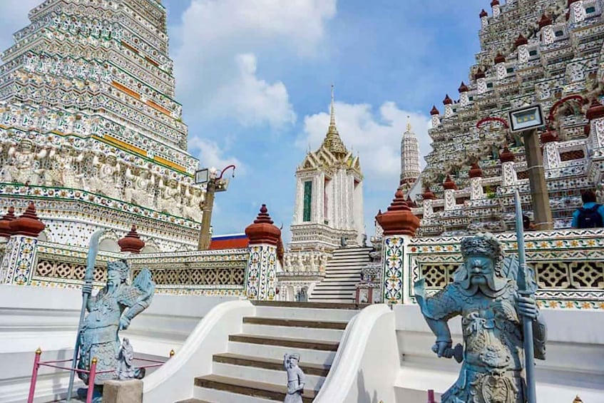 Picture 3 for Activity Grand Palace, Wat Pho, and Wat Arun: Guided Tour in Spanish