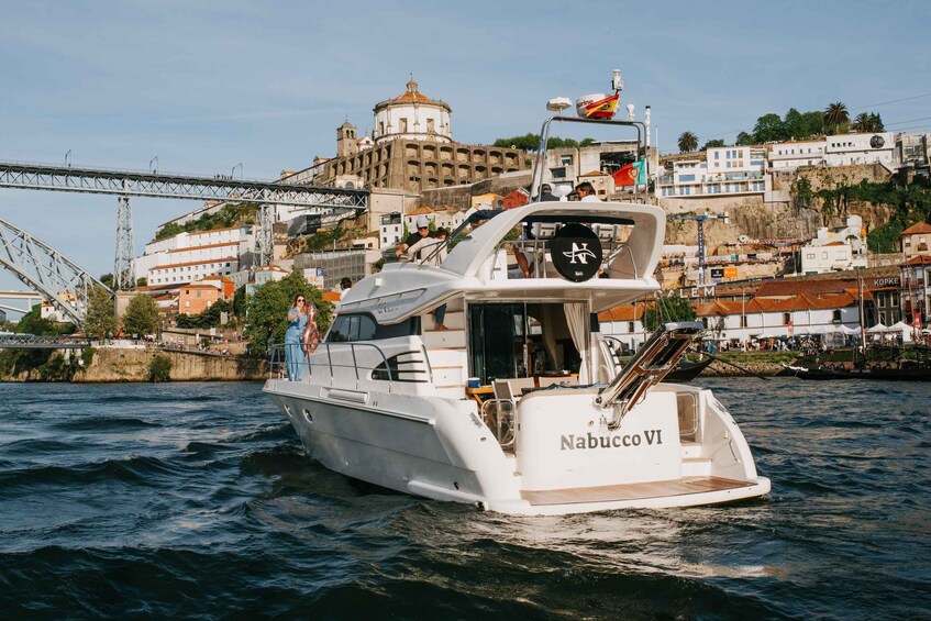 Picture 2 for Activity Porto: Douro River Cruise with Welcome Drink & Snacks