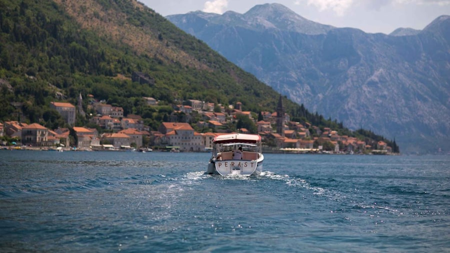 Perast Kotor Bay: boat ride to Our lady of the Rocks & back
