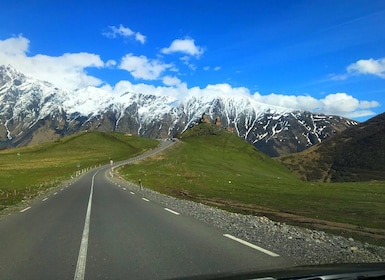 Desde Tiflis: recorrido por Kazbegi - Zhinvali - Ananuri - Gudauri
