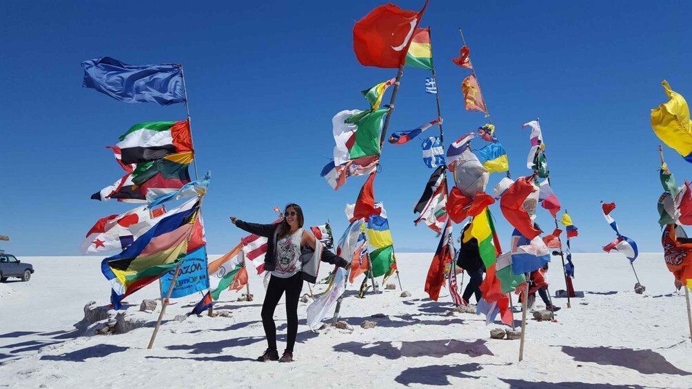 Picture 5 for Activity From La Paz: Uyuni Salt Flats Tour | Bus La Paz - Uyuni |