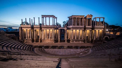 Merida: Roman Theatre and Amphitheatre Guided Tour