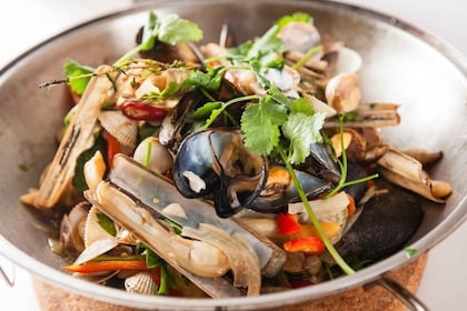 Faro: Learn to cook a Cataplana like a local!