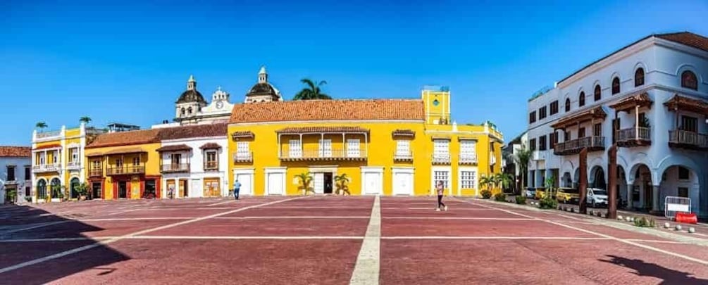 Picture 4 for Activity Cartagena: Getsemani Highlights and Graffiti Walking Tour
