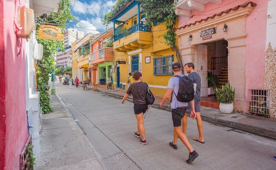 Cartagena: Getsemani Highlights and Graffiti Walking Tour
