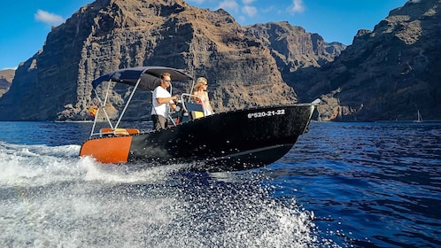 Live the ocean without licence and discover Los Gigantes