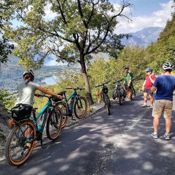 Lake Como to Lake Lugano: E-Bike Three Panoramic Lakes