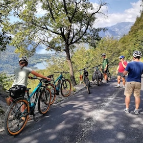Lac de Côme au lac de Lugano: E-Bike Trois lacs panoramiques