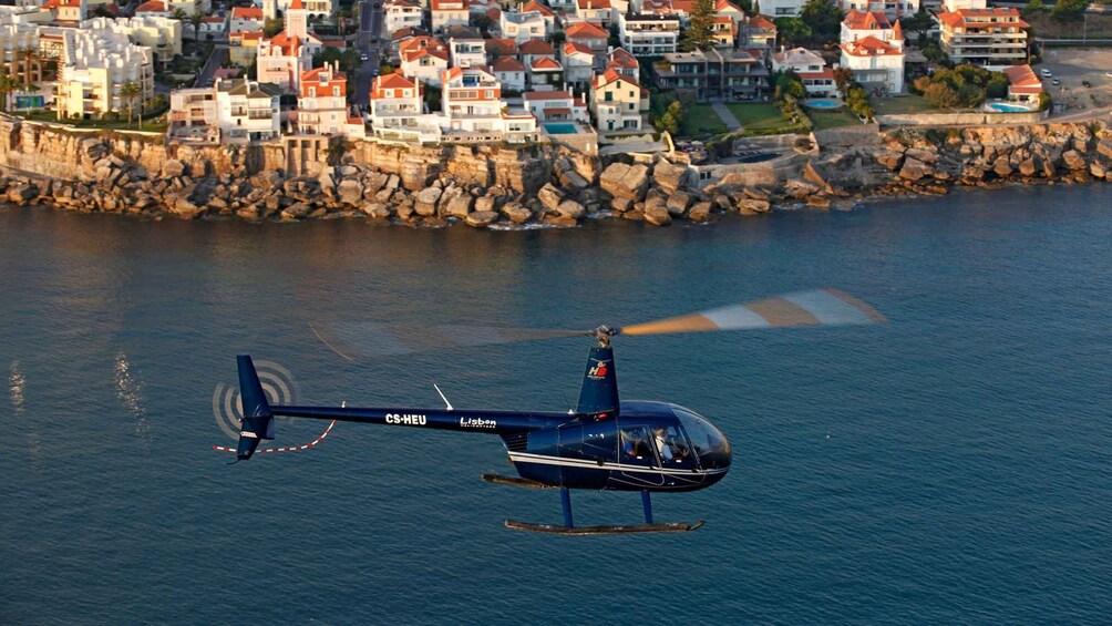 4 -hour excursion in Lisbon and helicopter ride.