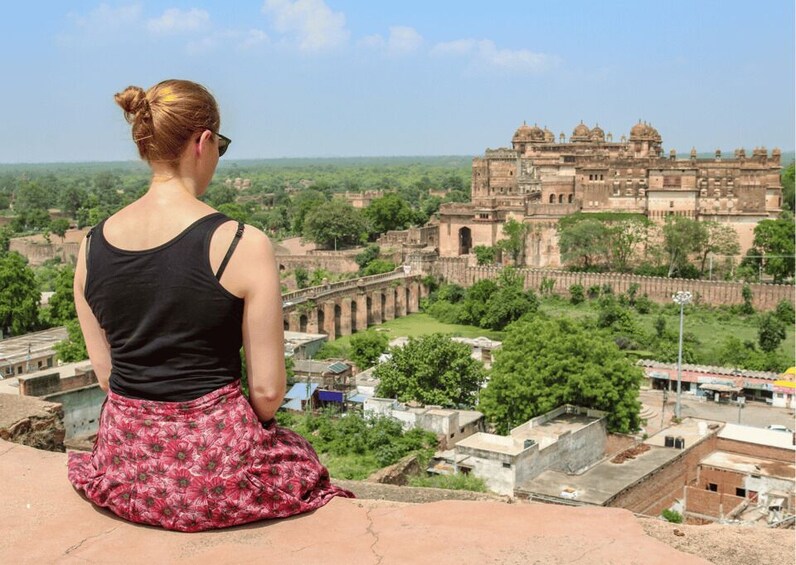 Picture 8 for Activity Touristic Highlights of Orchha & Jhansi Full Day Tour by Car