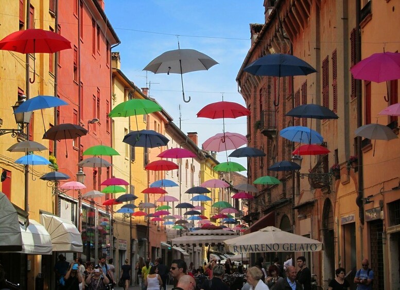 Picture 2 for Activity Ferrara: 2-Hour City Center Walking Tour