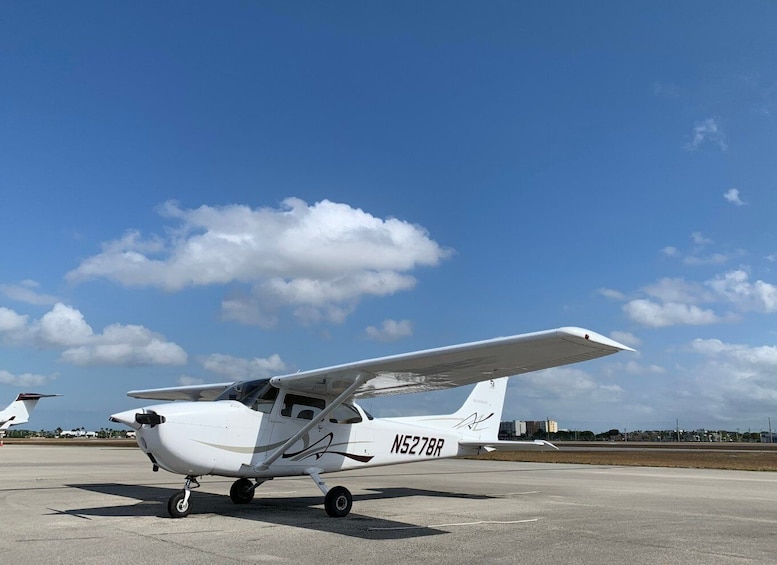 Picture 7 for Activity Miami: South Beach Private 45-Minute Private Flight Tour