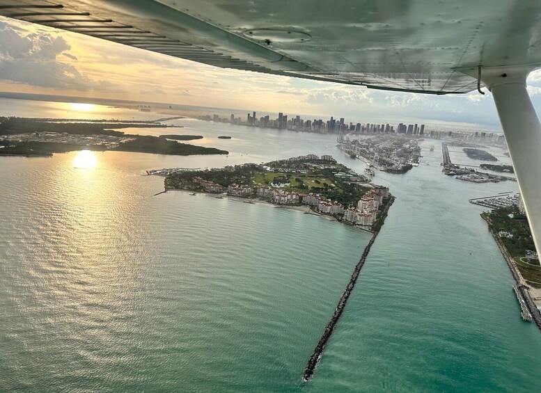 Picture 4 for Activity Miami: South Beach Private 45-Minute Private Flight Tour