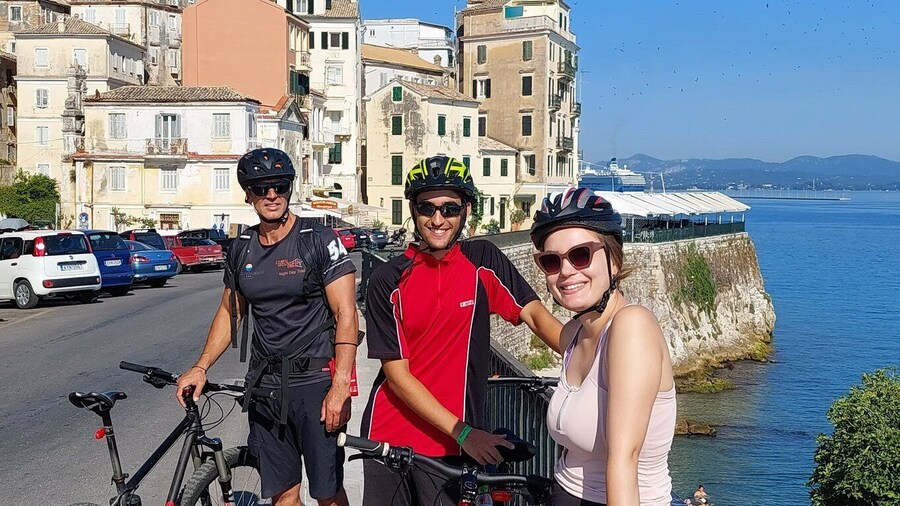 Corfu: Old Town Cycle Tour-History,Flavours & Narrow Alleys!