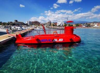 Taormina: Esplora il Mare e Avvista Delfini con Nemosub!