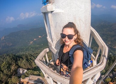 Menara Ambuluwawa: tur tiga kuil dengan Tuk Tuk dari Kandy