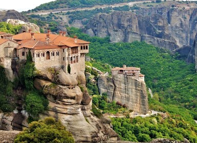 Meteora: visite panoramique matinale en petit groupe avec guide local