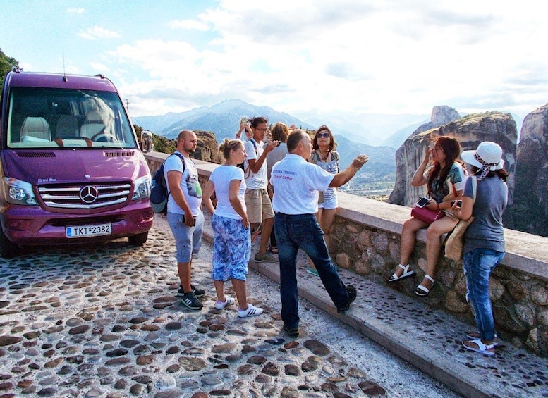 Picture 2 for Activity Meteora: Panoramic Morning Small Group Tour with Local Guide