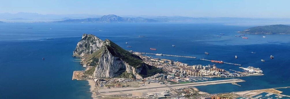 Picture 1 for Activity From Cadiz/El Puerto/Jerez: Gibraltar Sightseeing Day Trip