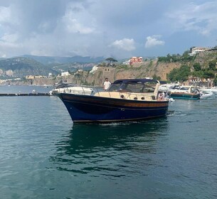 Sorrento: Amalfi Coast Excursion with Swim Stop