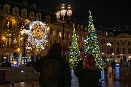 Paris Christmas Lights Walking Tour with Local Guide