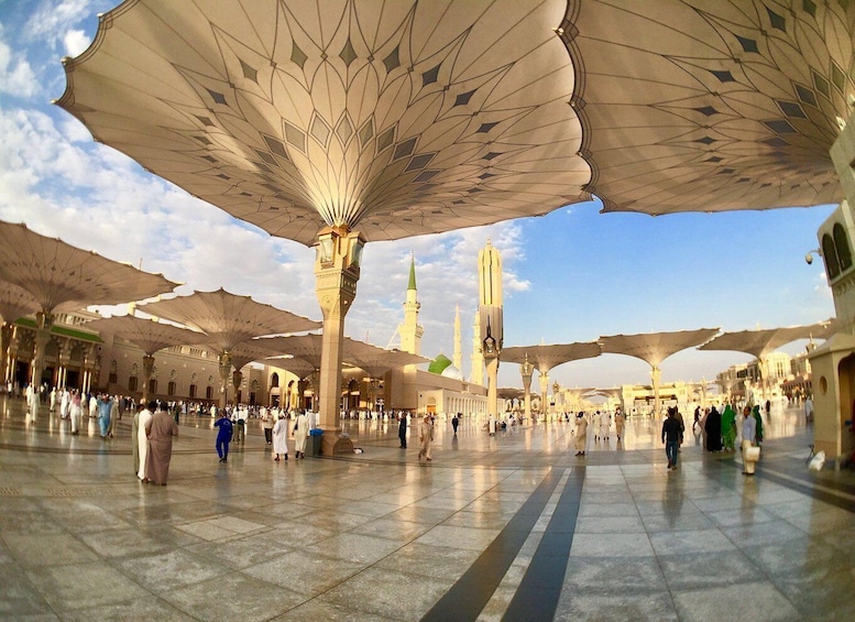 Madinah Historical Places Private Tour (Madina Ziyarats)