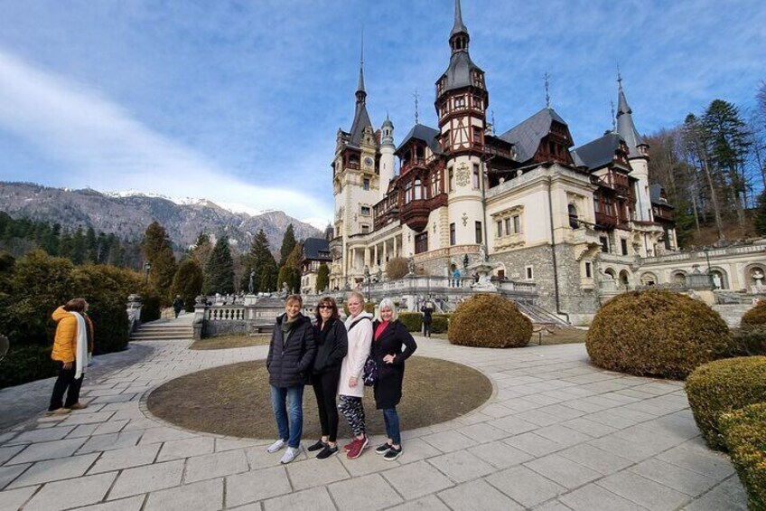 Salt Mine , Peleș Castle and Dracula Grave- Private Tour
