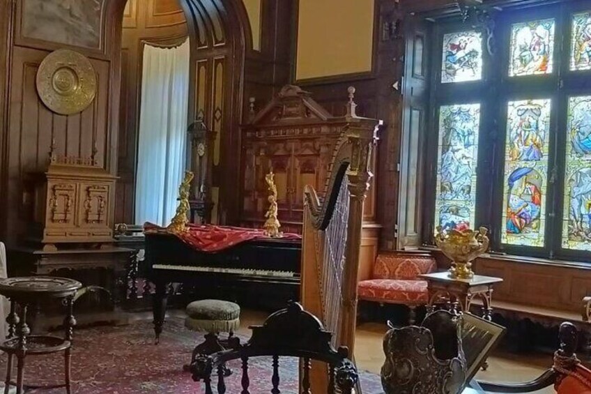 Salt Mine , Peleș Castle and Dracula Grave- Private Tour
