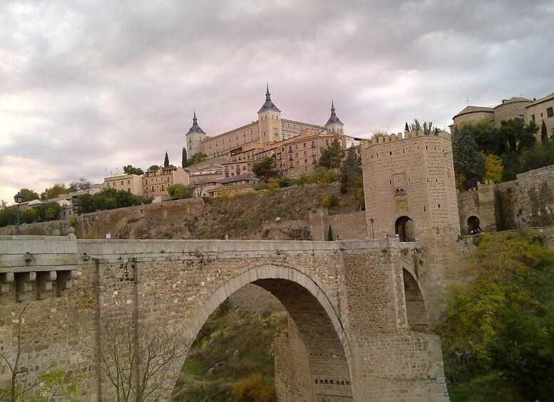 From Madrid: Toledo and Segovia Day Tour