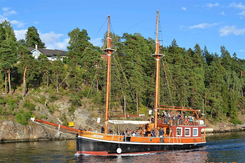 Oslo: Fjord Mini Cruise by Wooden Sailing Ship