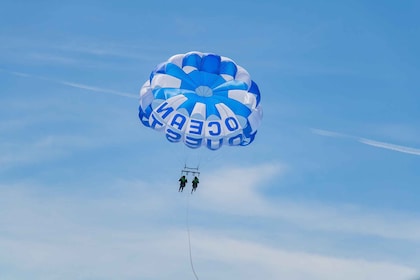 Vilamouran venesatama: Parasailing