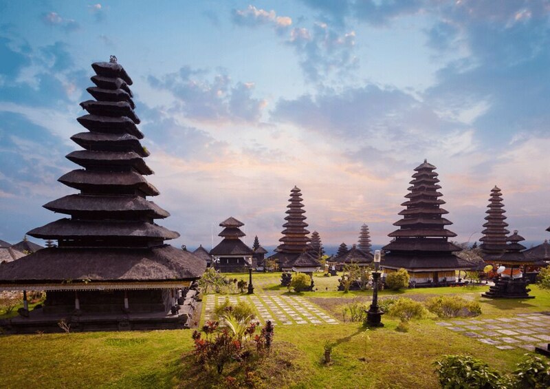 Bali: Besakih Mother Temple Guided Tour with Ticket